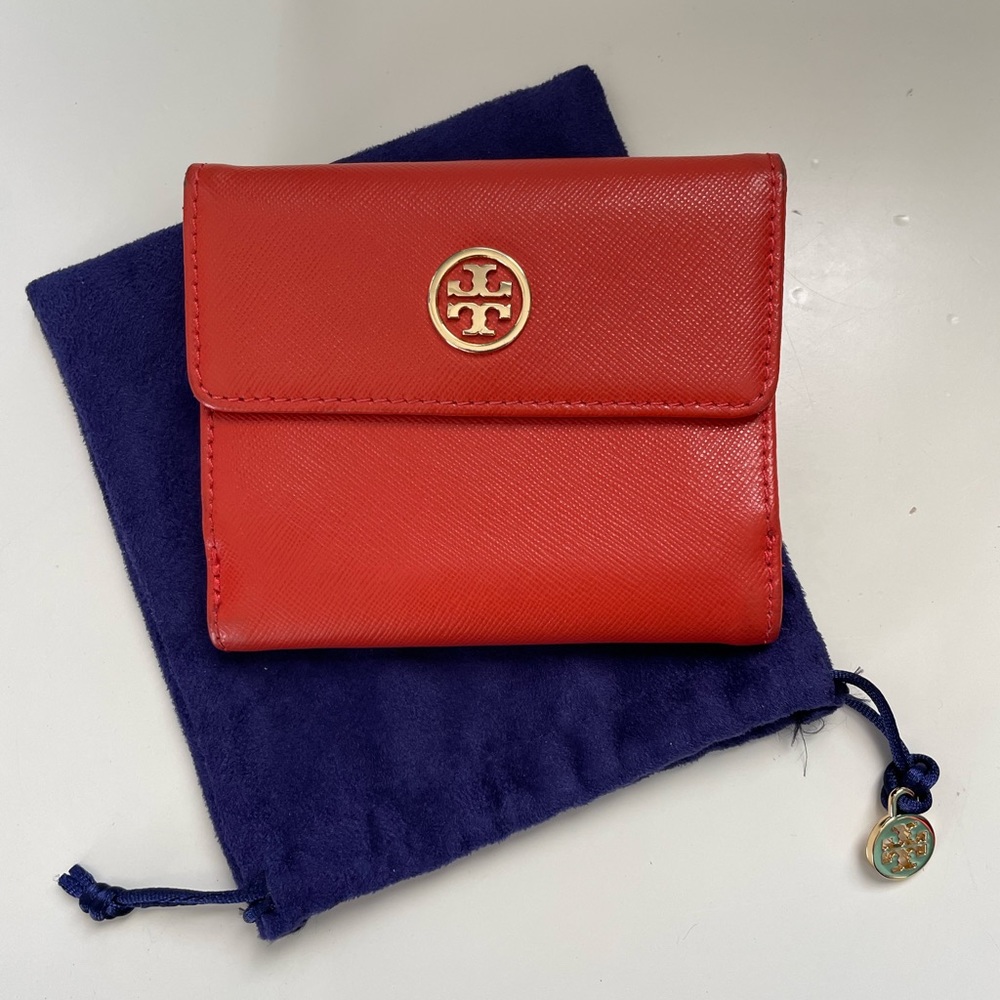 Tory Burch saffiano leather wallet